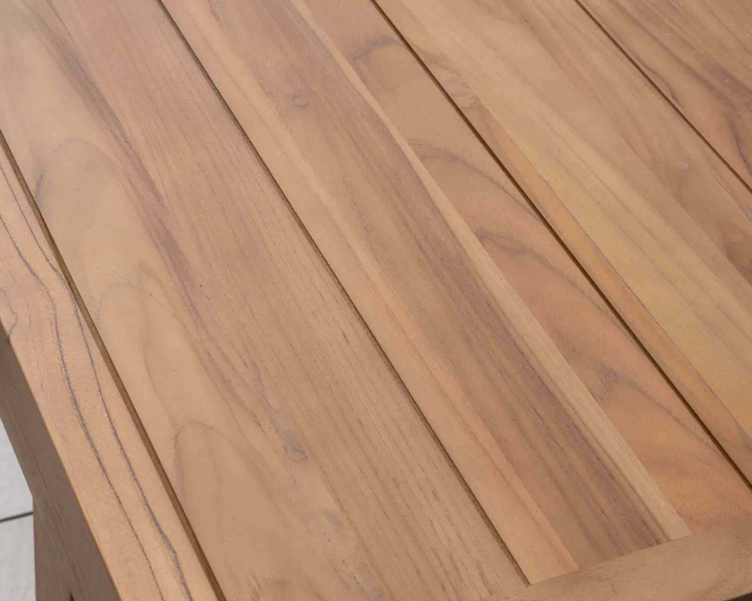 Meuble House Grande table de repas extérieure 240 cm en teck "Orchaise" finition naturelle New