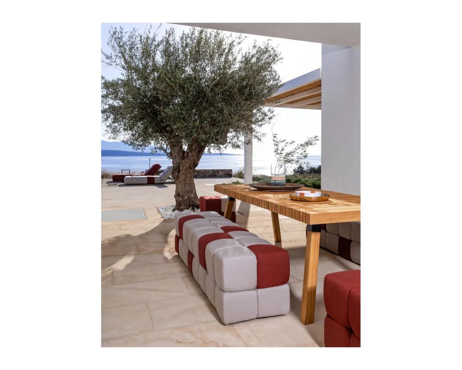 Meuble House Grande table outdoor en teck massif 240 cm "Lombok" Hot