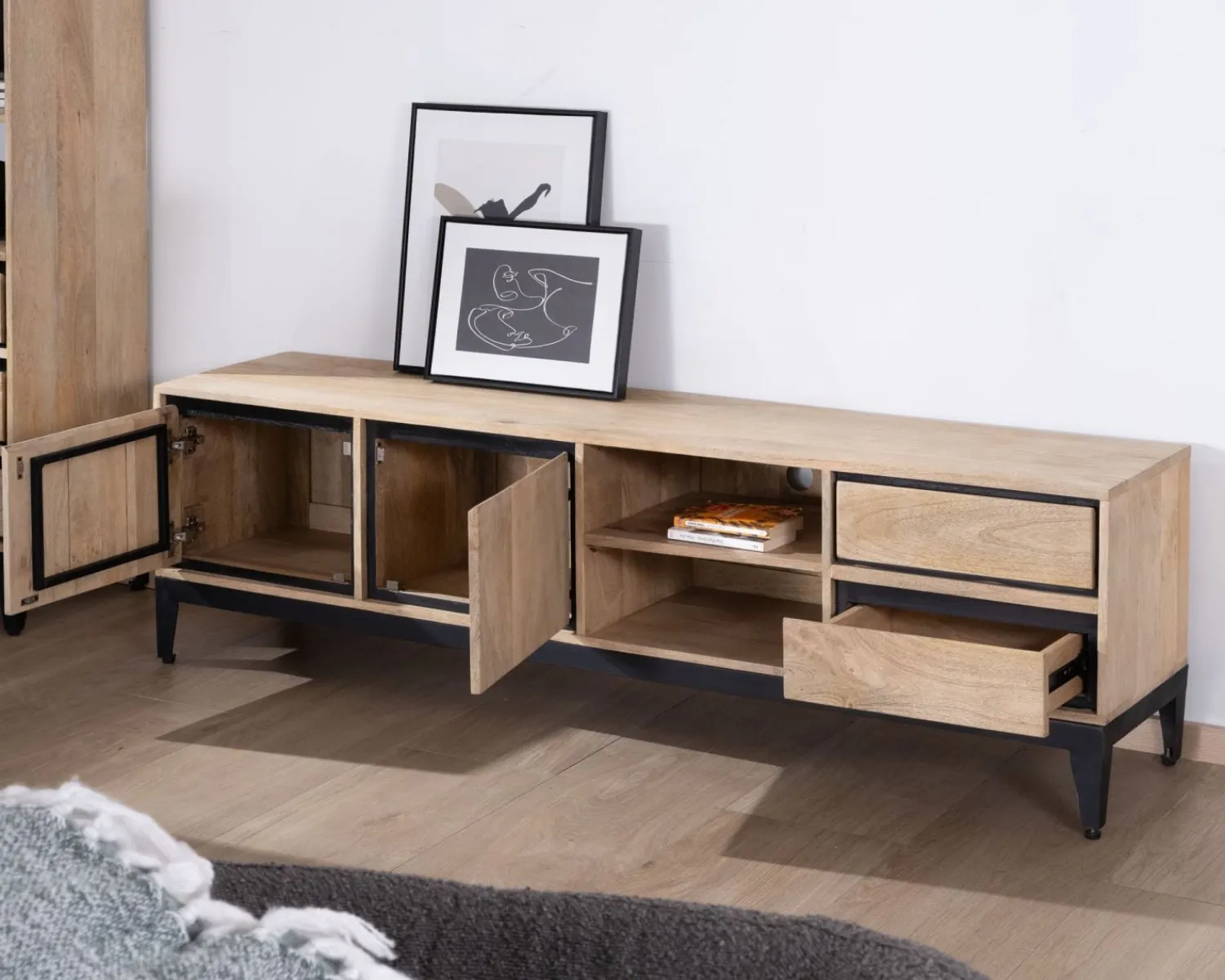 Meuble House Grand meuble TV bicolore en manguier avec portes, niches et tiroirs "Bocca" 180 cm Discount