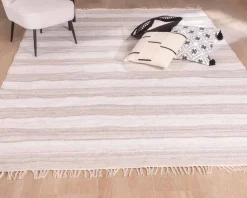 Meuble House Grand tapis avec franges rayé coloris clairs
