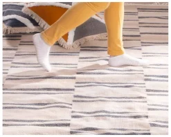 Meuble House Grand tapis blanc rayé bleu format 200x300cm "Ethnic" Best