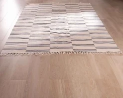 Meuble House Grand tapis blanc rayé bleu format 200x300cm 