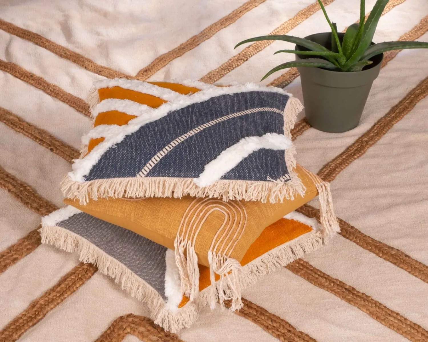 Meuble House Grand tapis de salon tissé main en coton et jute 200x300cm "Ethnic" Outlet