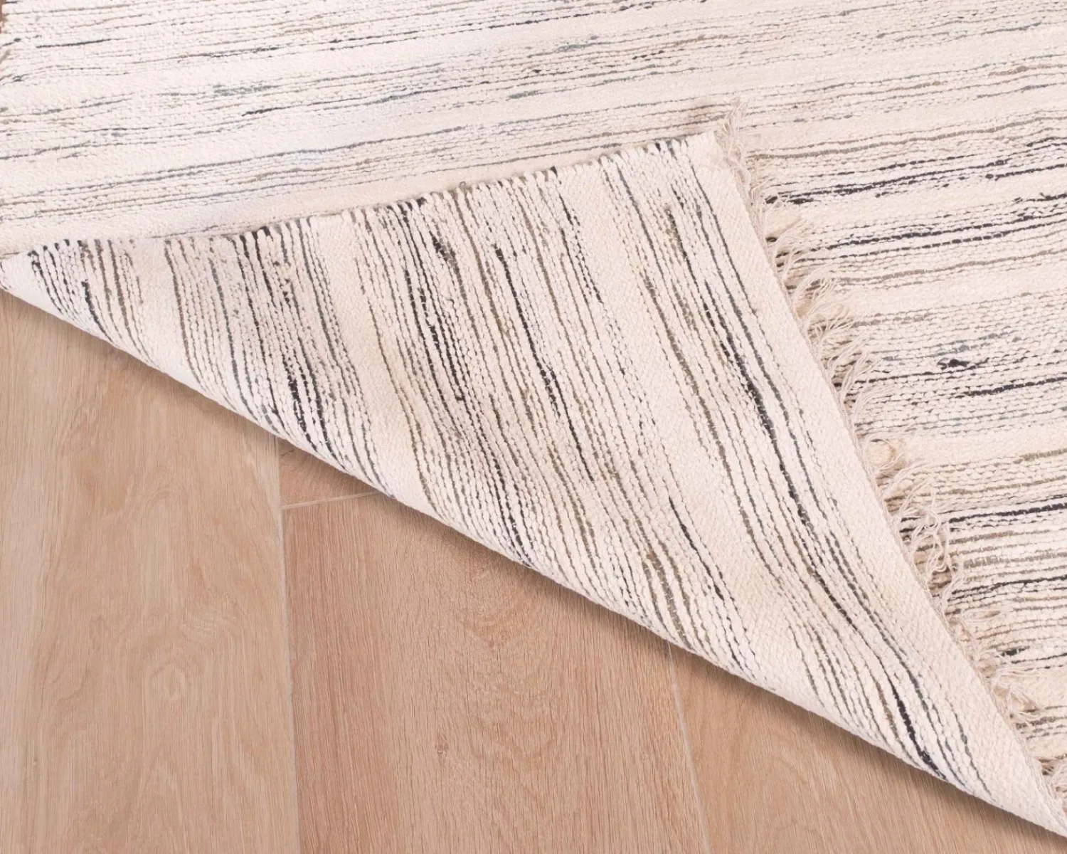 Meuble House Grand tapis tissé main coton et jute "Solira" format 300x200cm Hot