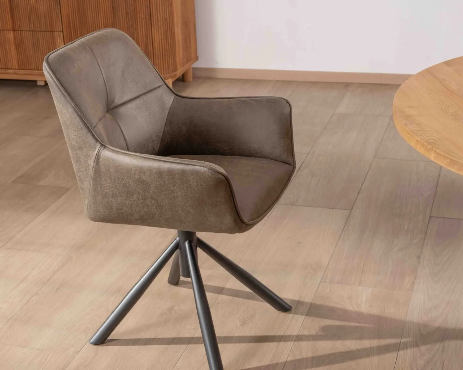 Meuble House Lot de 2 chaises avec accoudoirs sur pied rotatif "Ritchey" tissu microfibre kaki
