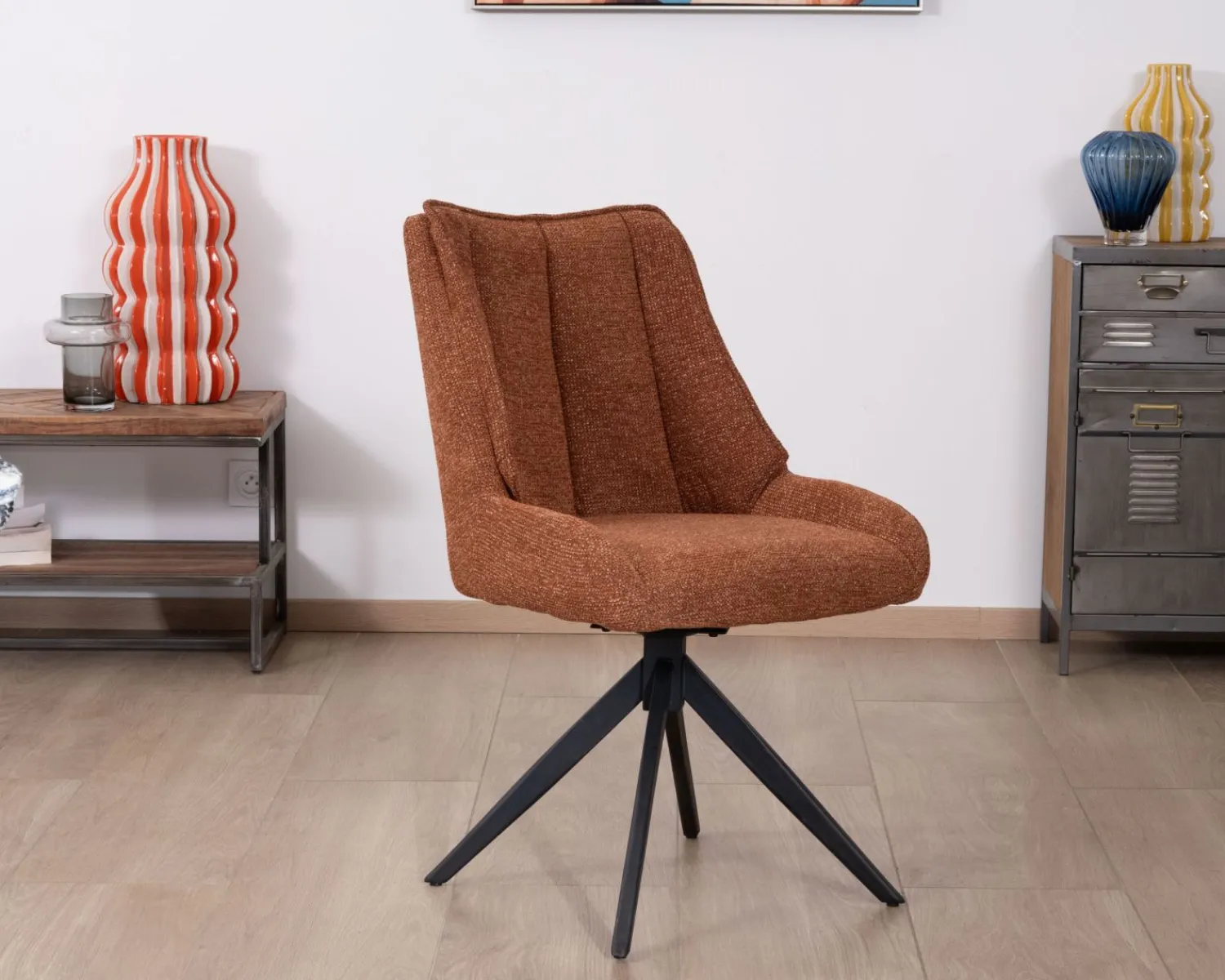Meuble House Lot de 2 chaises contemporaines en tissu terracotta "Webber" pied pivotant noir Discount