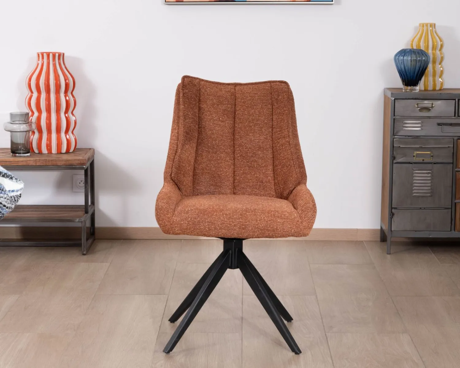 Meuble House Lot de 2 chaises contemporaines en tissu terracotta "Webber" pied pivotant noir Discount