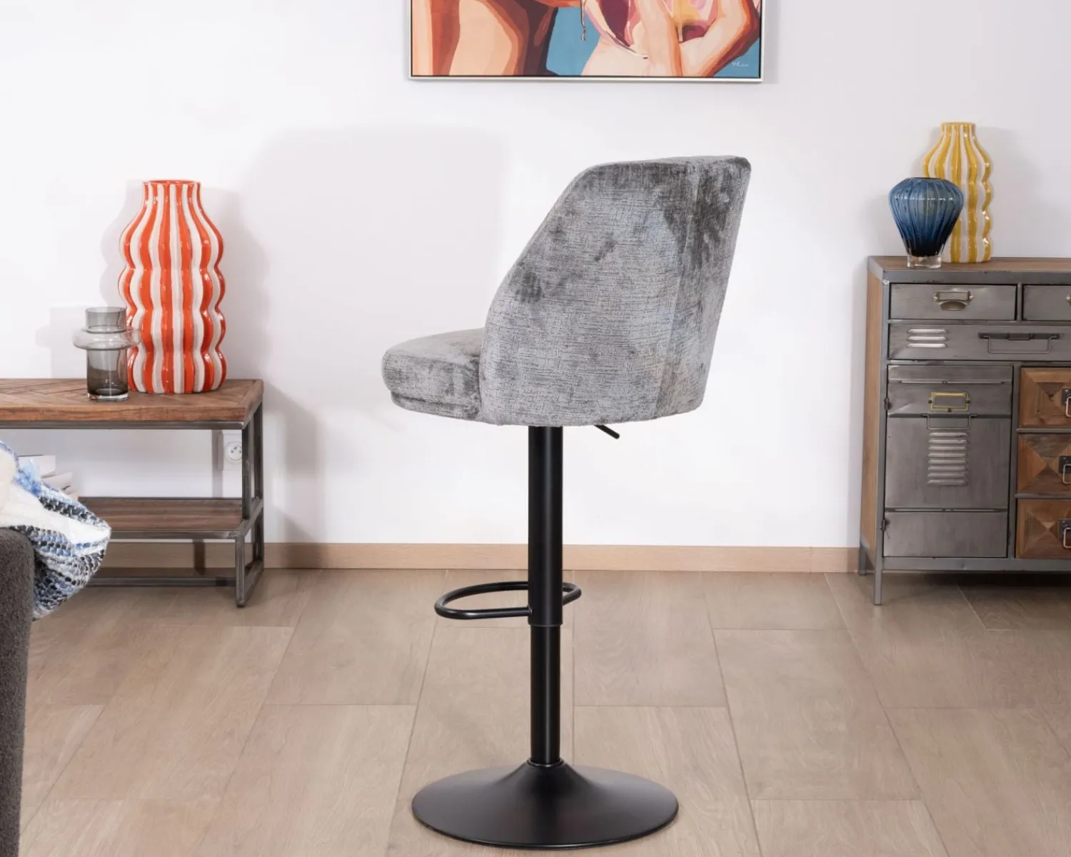 Meuble House Lot de 2 chaises de bar hauteur réglable en velours gris et pied métal noir "Zoung" Hot