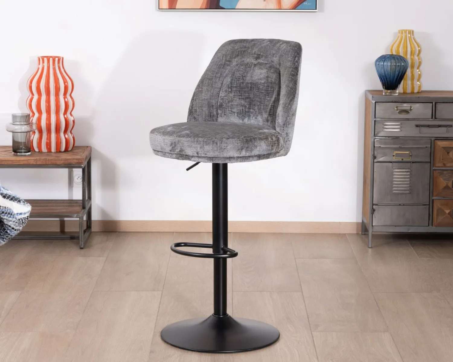 Meuble House Lot de 2 chaises de bar hauteur réglable en velours gris et pied métal noir "Zoung" Hot