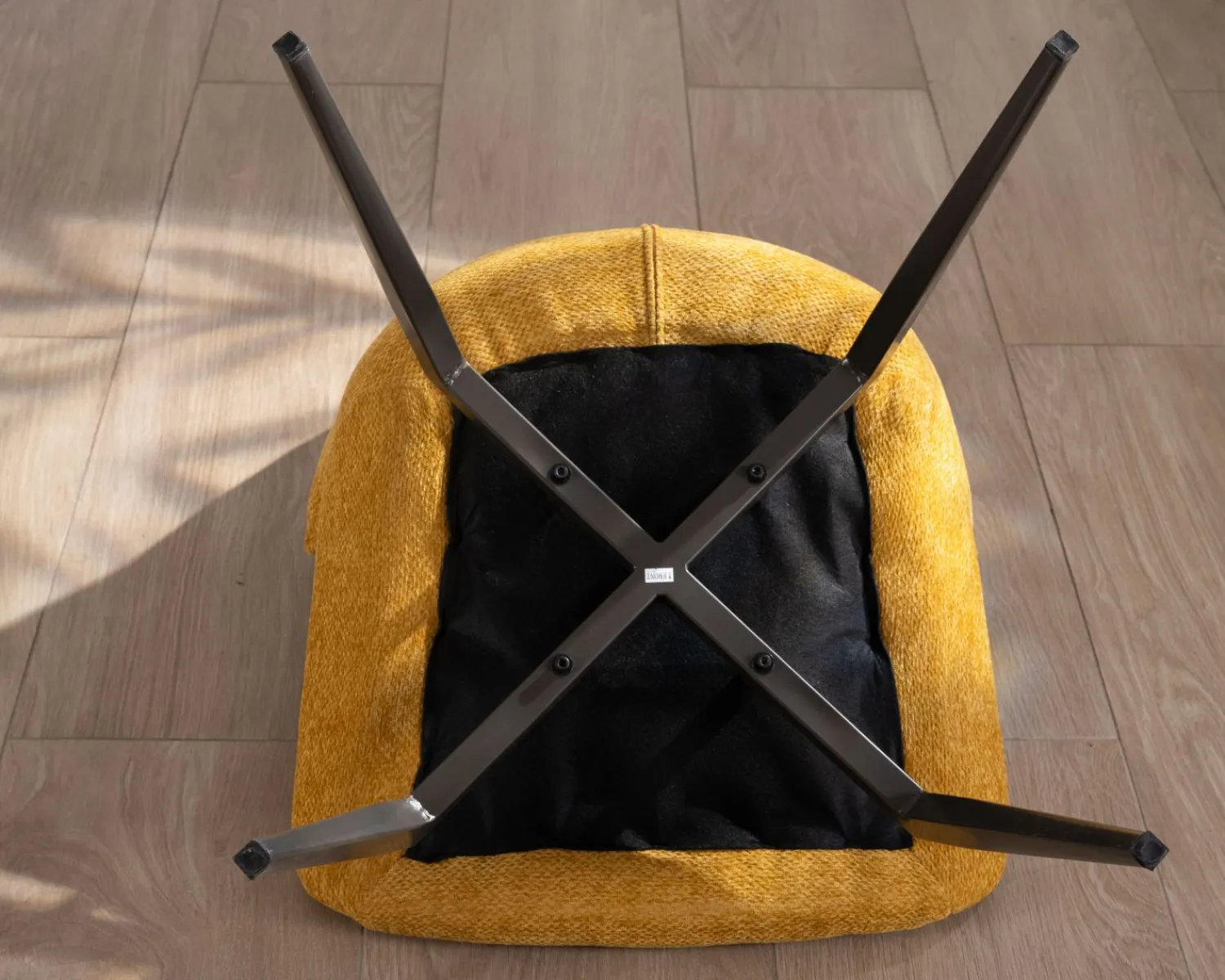 Meuble House Lot de 2 chaises de repas design vintage "Niko" tissu jaune moutarde Discount