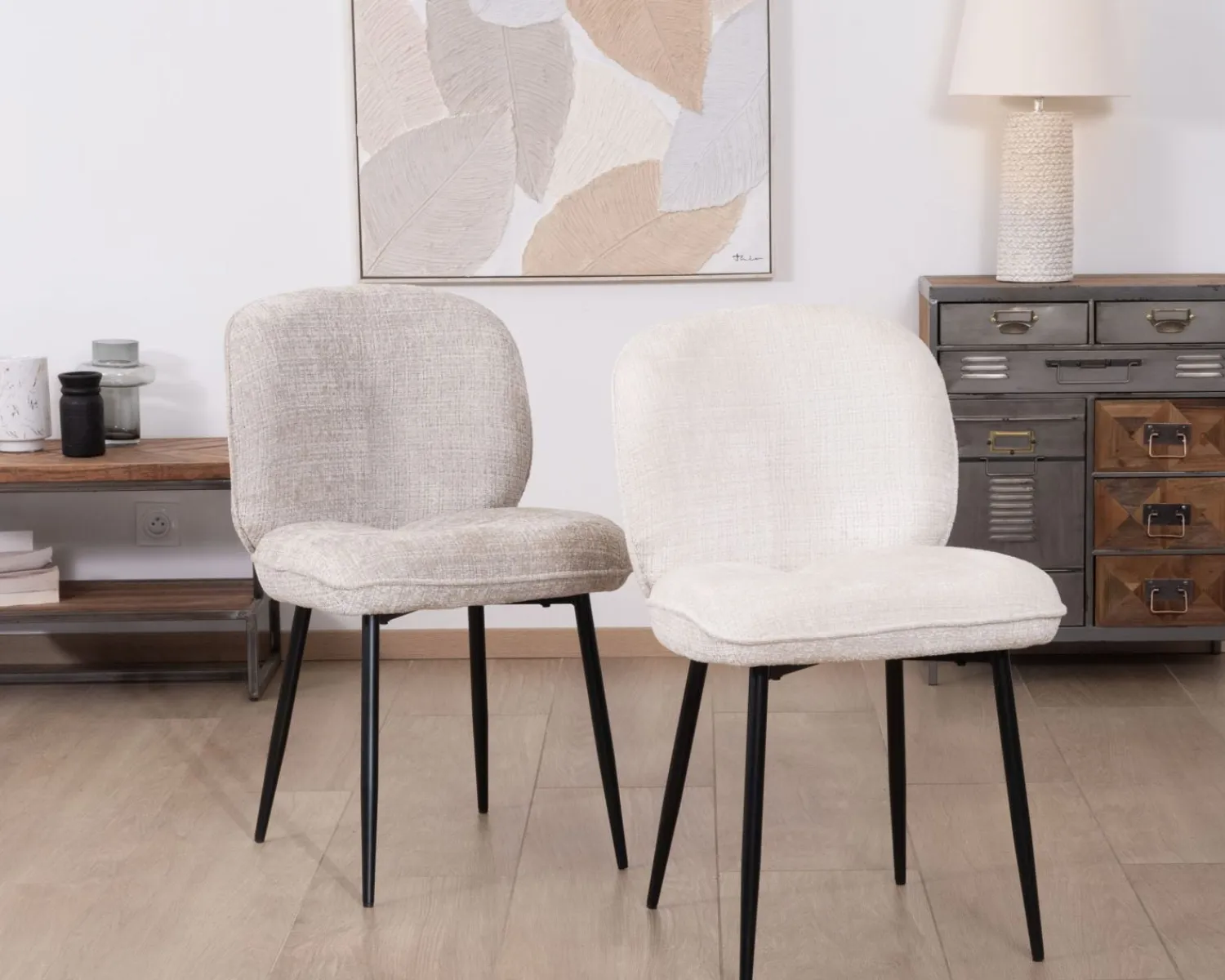 Meuble House Lot de 2 chaises de repas design arrondi en tissu bouclette gris beige "Kinsac" Online