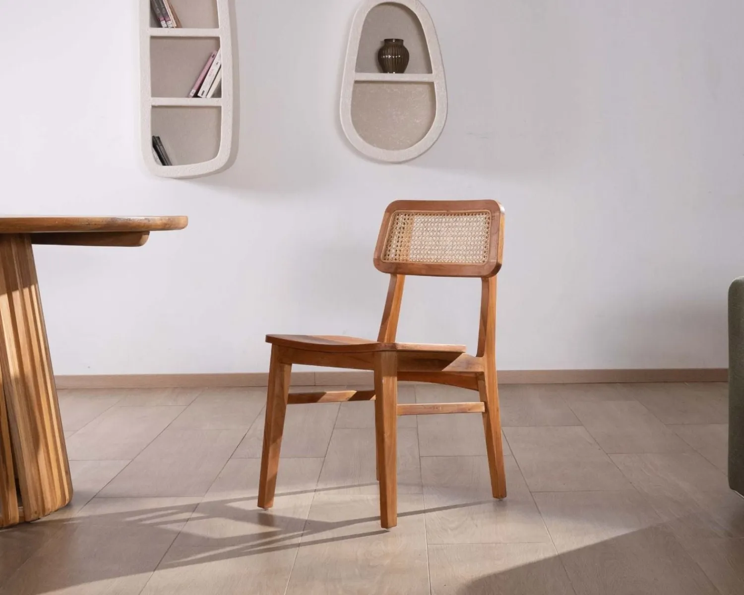 Meuble House Lot de 2 chaises de repas en teck avec dossier en cannage "Natsu" Sale