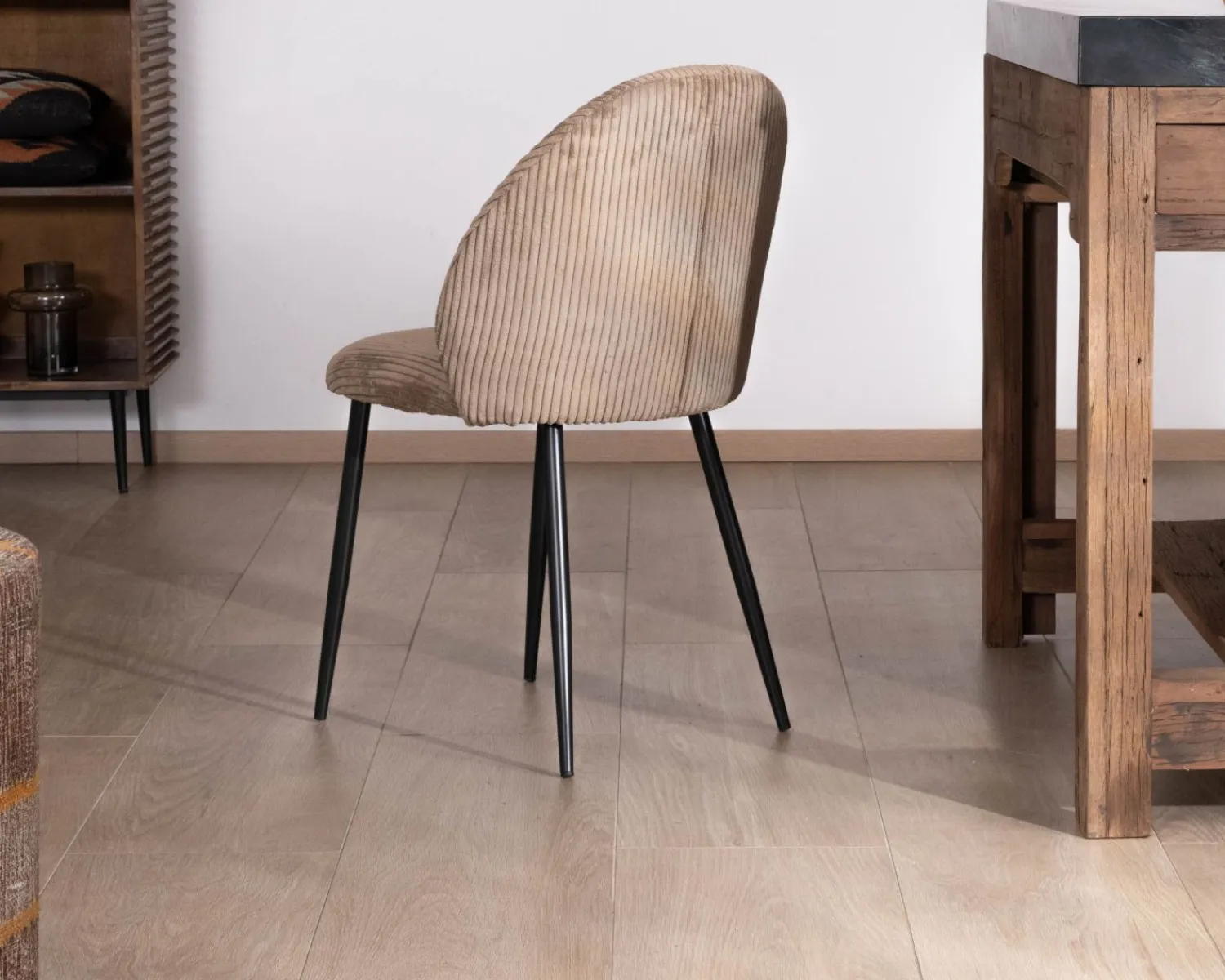 Meuble House Lot de 4 chaises de repas en velours côtelé taupe esprit vintage "Bellot" Online