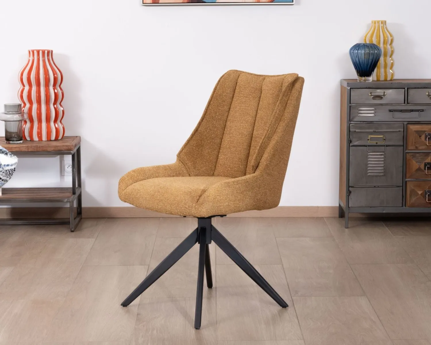 Meuble House Lot de 2 chaises de repas pivotantes et matelassée en tissu moutarde "Webber" Best