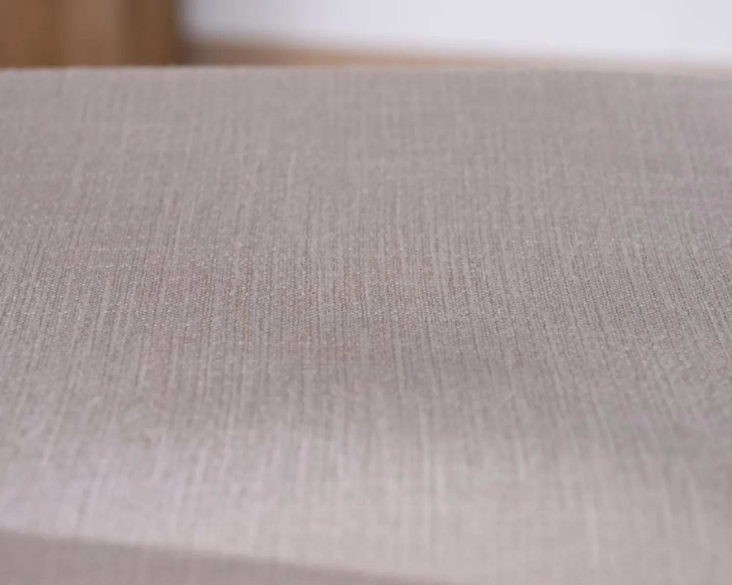 Meuble House Lot de 2 chaises de repas épurées en acacia avec assise tissu beige "Vogue" Outlet