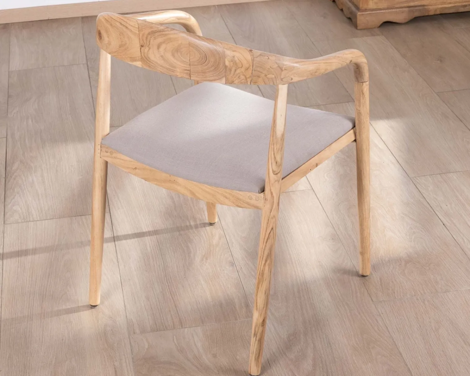 Meuble House Lot de 2 chaises de repas épurées en acacia avec assise tissu beige "Vogue" Outlet