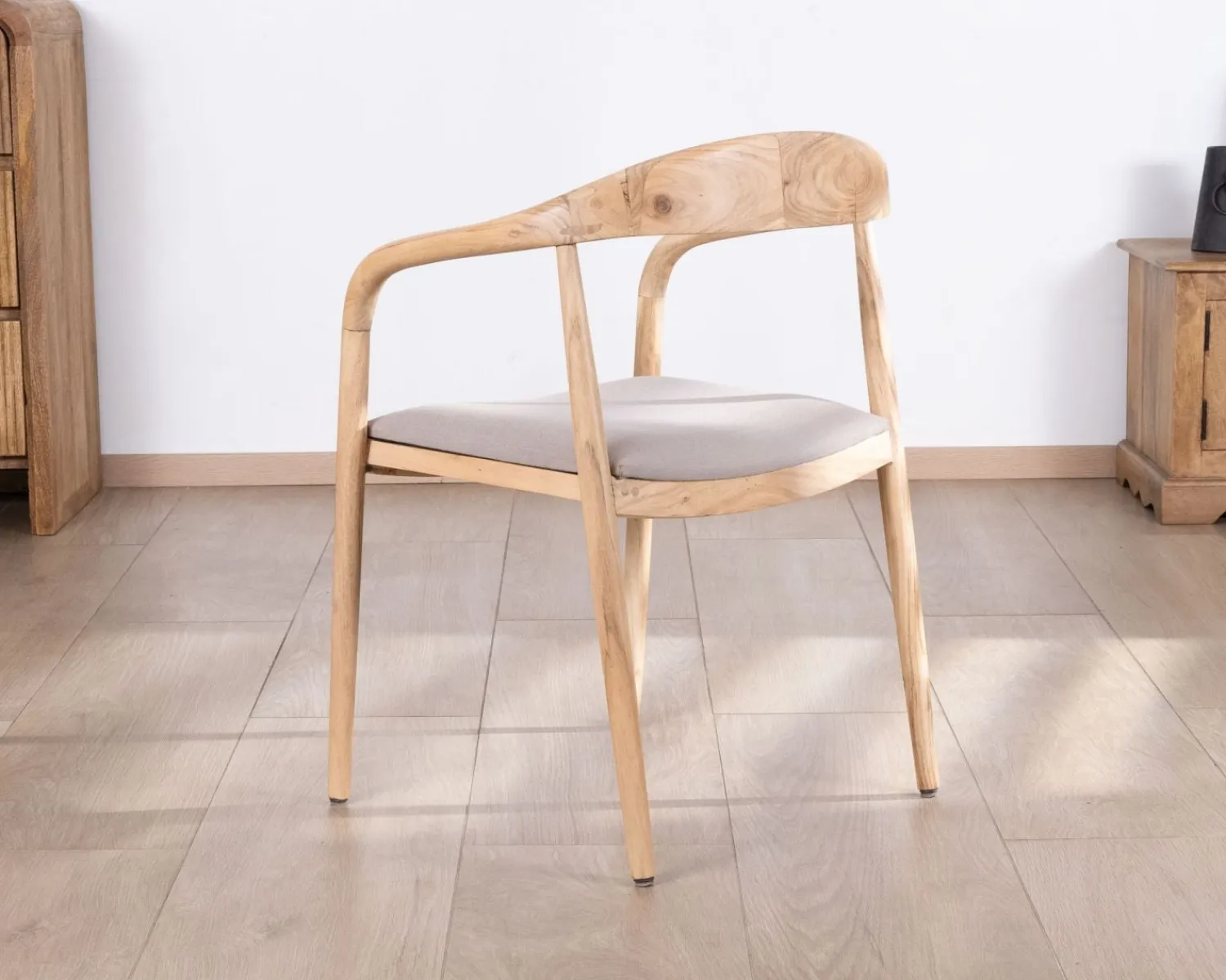 Meuble House Lot de 2 chaises de repas épurées en acacia avec assise tissu beige "Vogue" Outlet