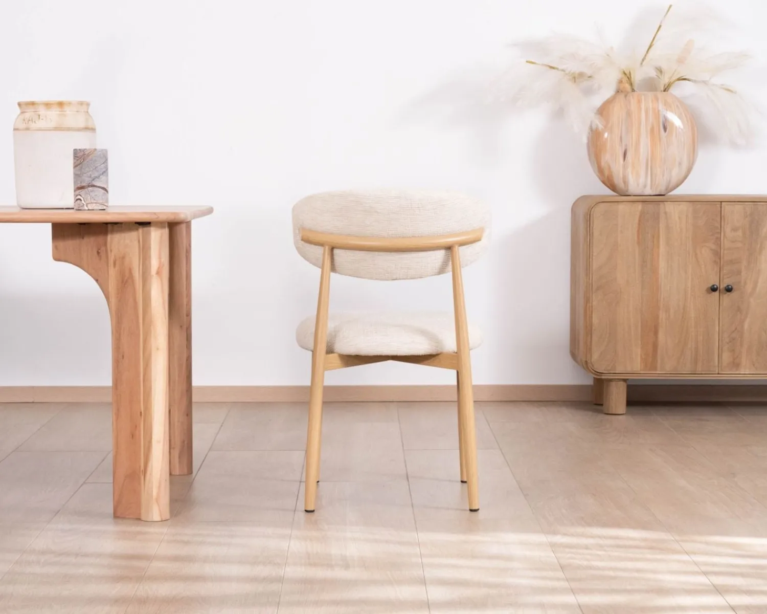 Meuble House Lot de 2 chaises de repas scandinaves en tissu tramé blanc cassé "Arpège" pieds métal aspect bois clair Sale