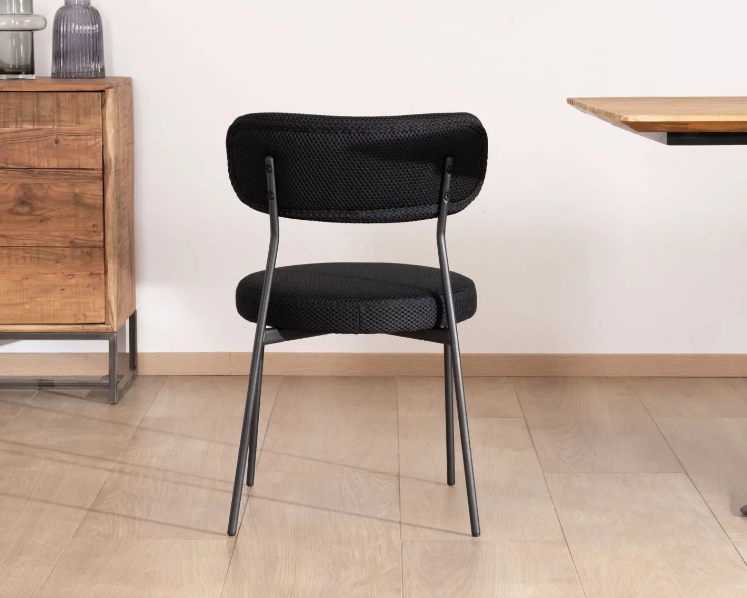 Meuble House Lot de 2 chaises de repas style rétro en tissu noir et pieds métal "Lato" Clearance