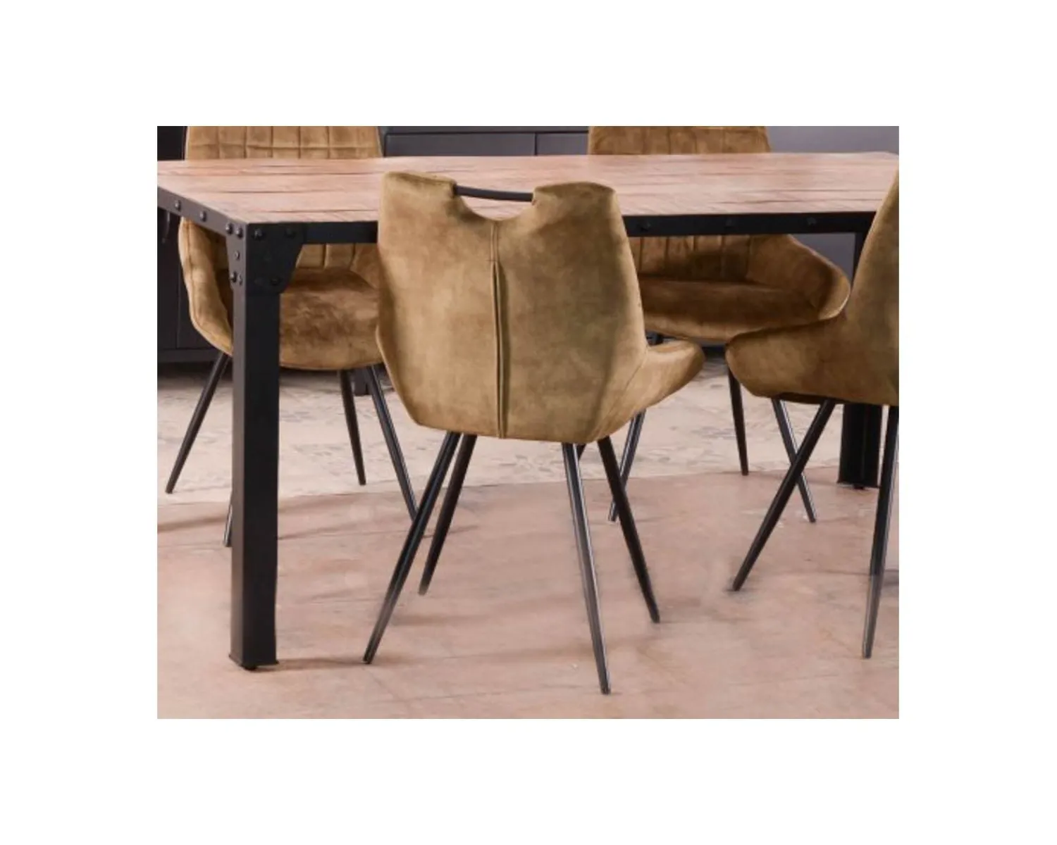 Meuble House Lot de 4 chaises de table vintages noires et rouilles "Dina" Casita Discount