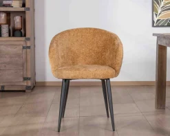 Meuble House Lot de 2 chaises enveloppantes en tissu jaune et pieds métal noirs 
