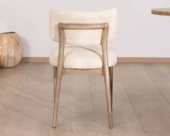 Meuble House Lot de 2 chaises scandinaves en bois grisé et tissu bouclettes beige 