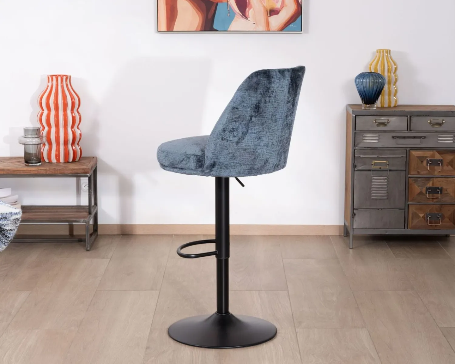Meuble House Lot de 2 confortables chaises de bar pivotantes en tissu bleu "Zoung" dossier haut Best
