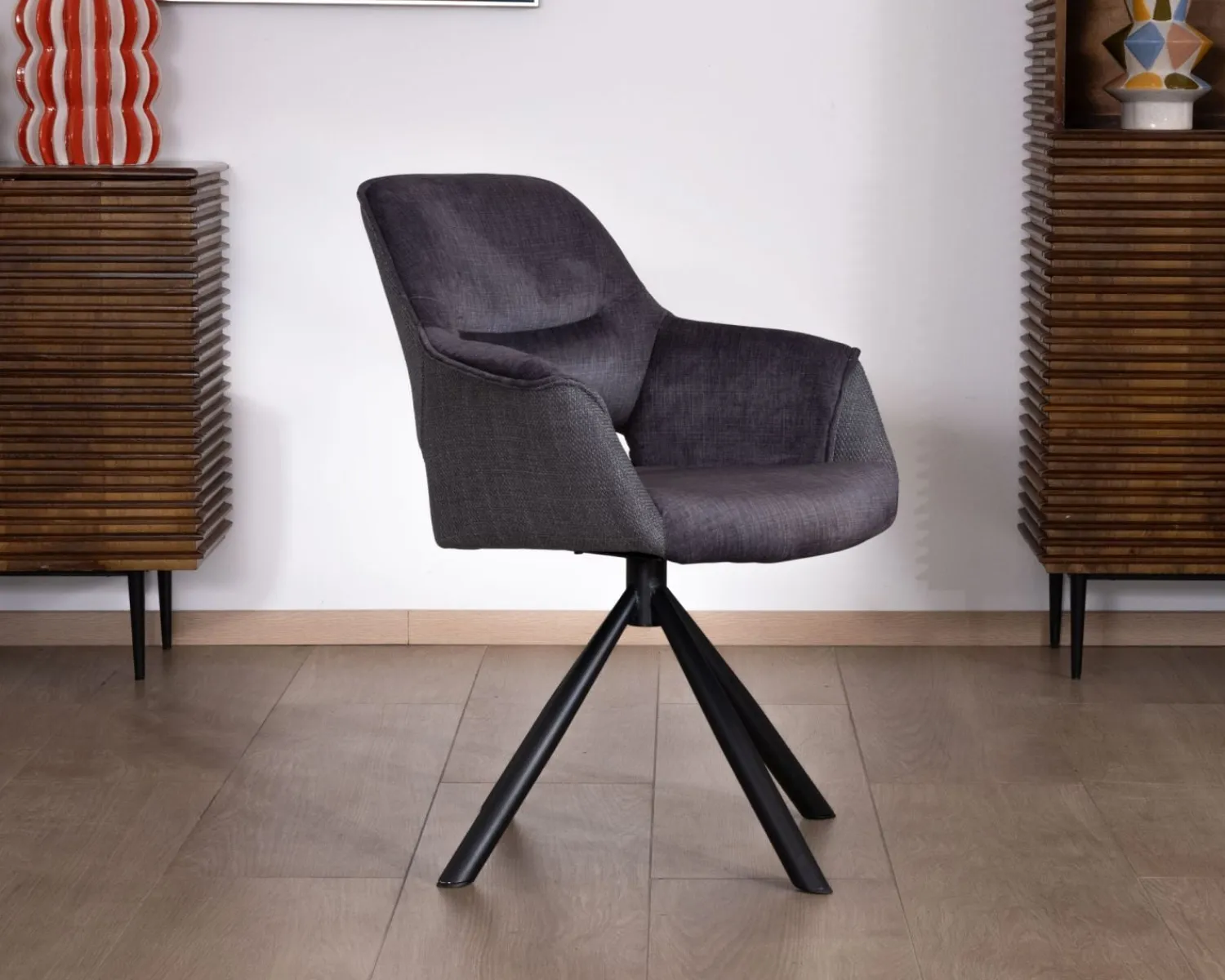 Meuble House Lot de 2 fauteuils de repas contemporains pivotants sur pied métal noir "Chilko" en tissu bi texturé gris New