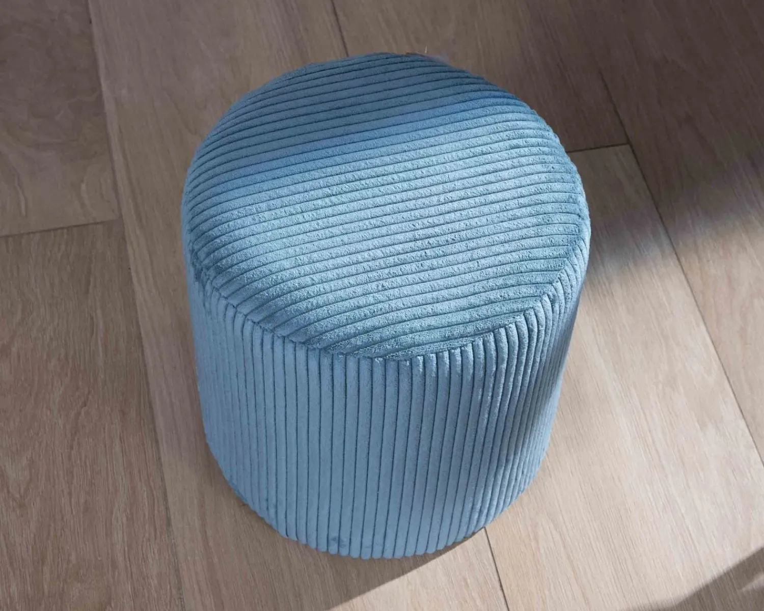 Meuble House Lot de 2 poufs bleu pétrole en velours côtelé "Snaw" diamètre 35 cm Sale