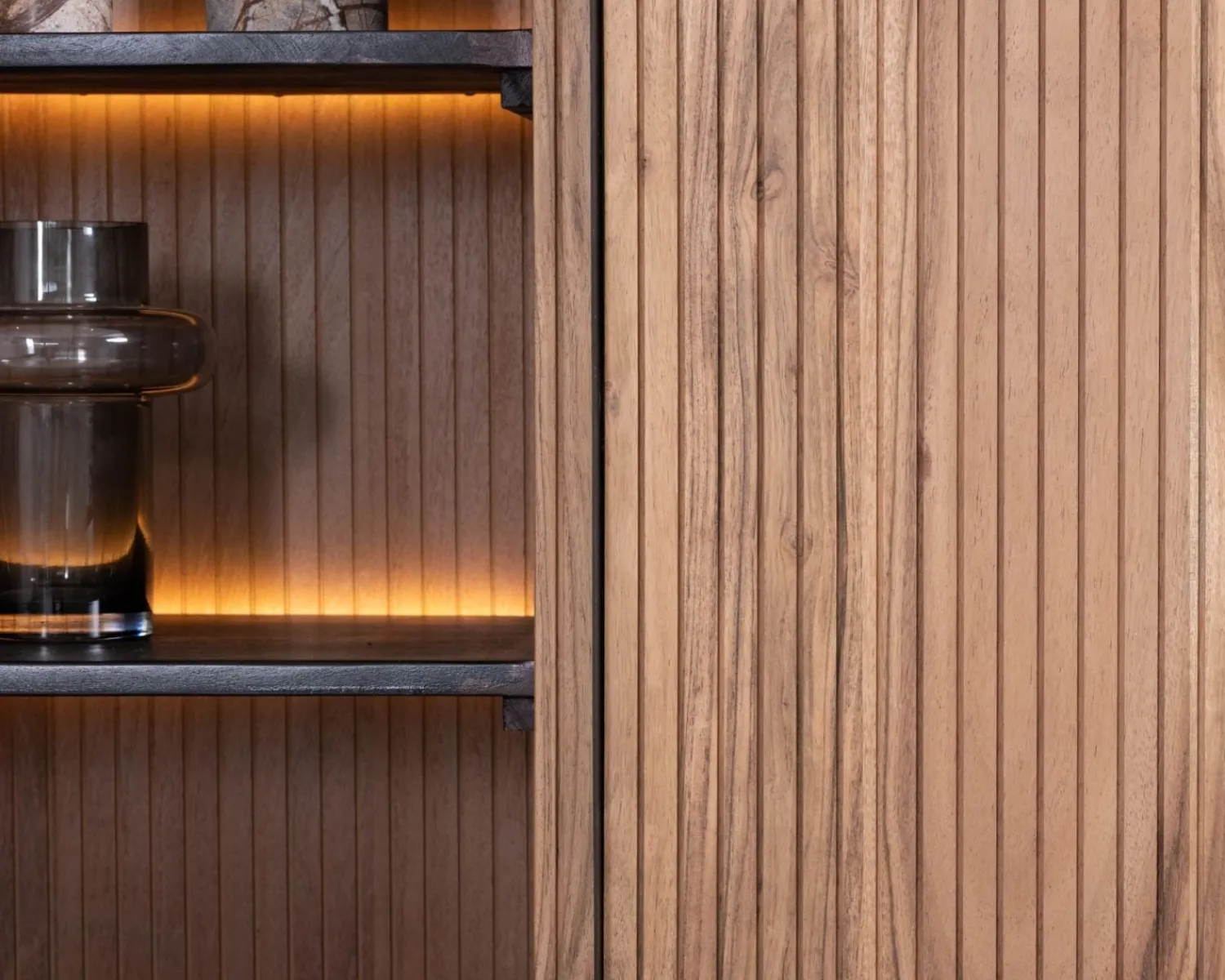 Meuble House Meuble de rangement design rétro "Bopee" étagères avec éclairage LED Outlet