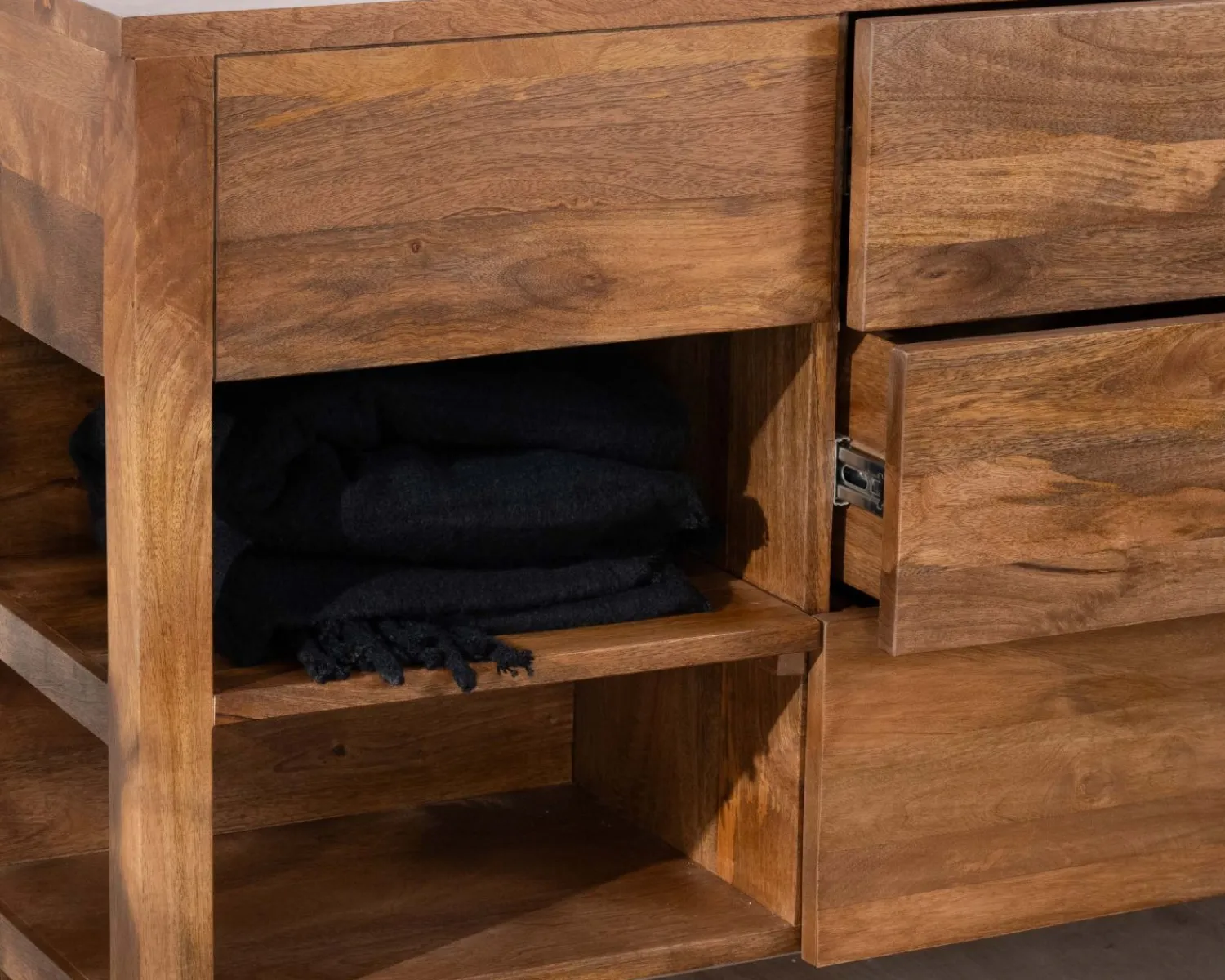 Meuble House Meuble de salle de bain double en manguier foncé 140 cm avec niches et tiroirs "Kahiko" Clearance