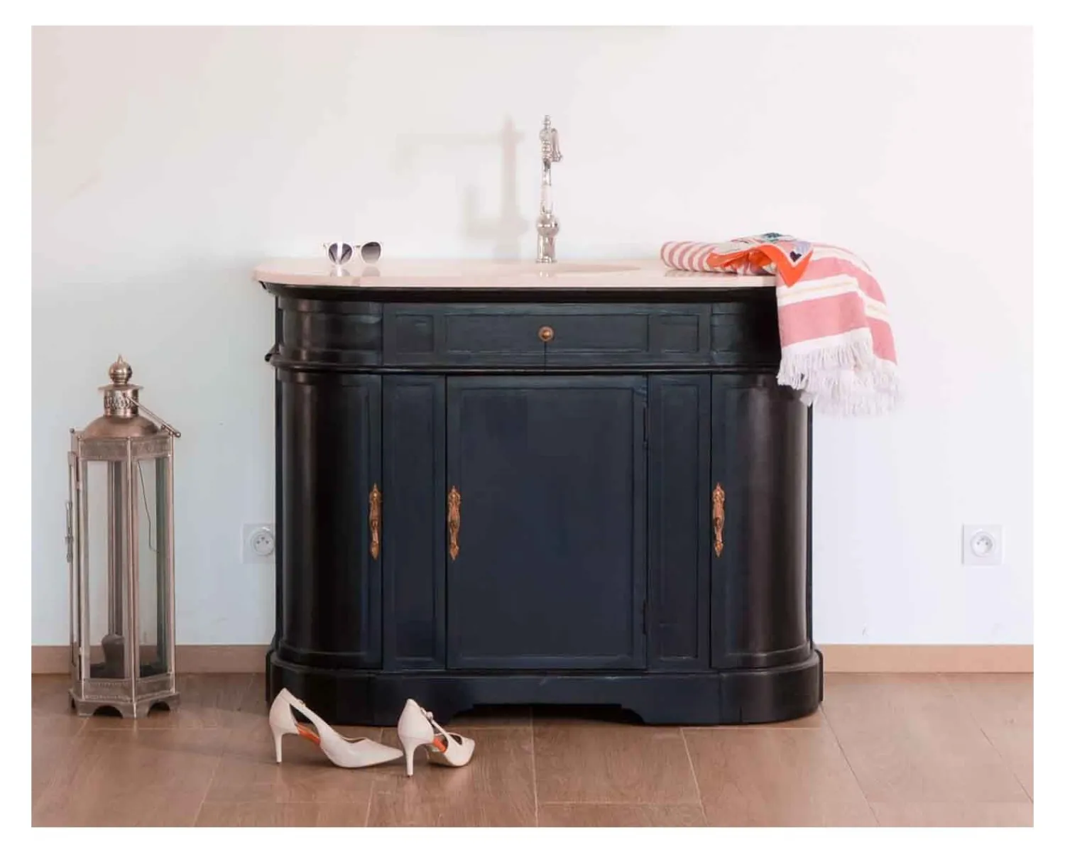Meuble House Meuble de salle de bain 1 vasque quartz blanc et bois noir "Églantine" Sale