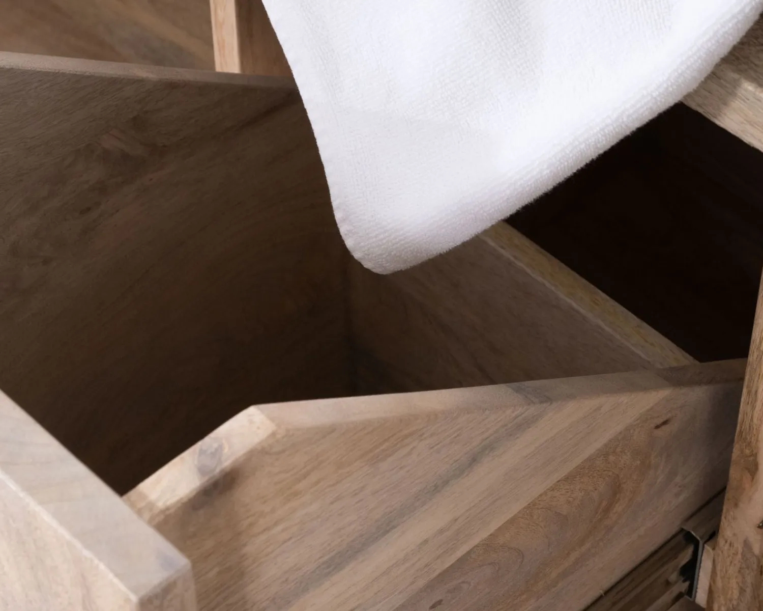 Meuble House Meuble sous vasque 120 cm en bois naturel et noir "Nani" avec grande niche Outlet