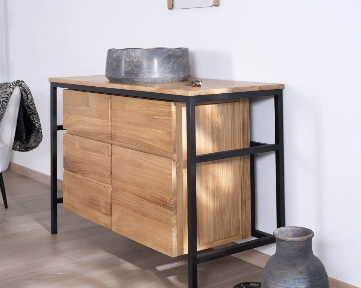 Meuble House Meuble sous vasque contemporain en teck 120 cm "Wavy" piètement design en métal New