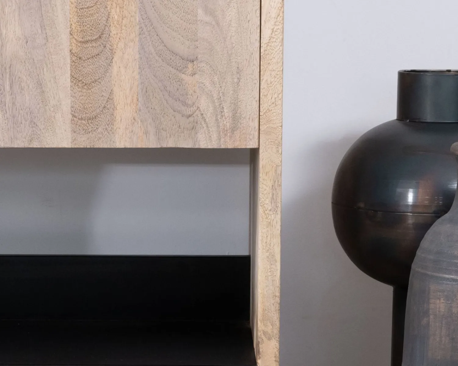 Meuble House Meuble sous vasque double en bois graphique naturel et noir "Nani" 140 cm