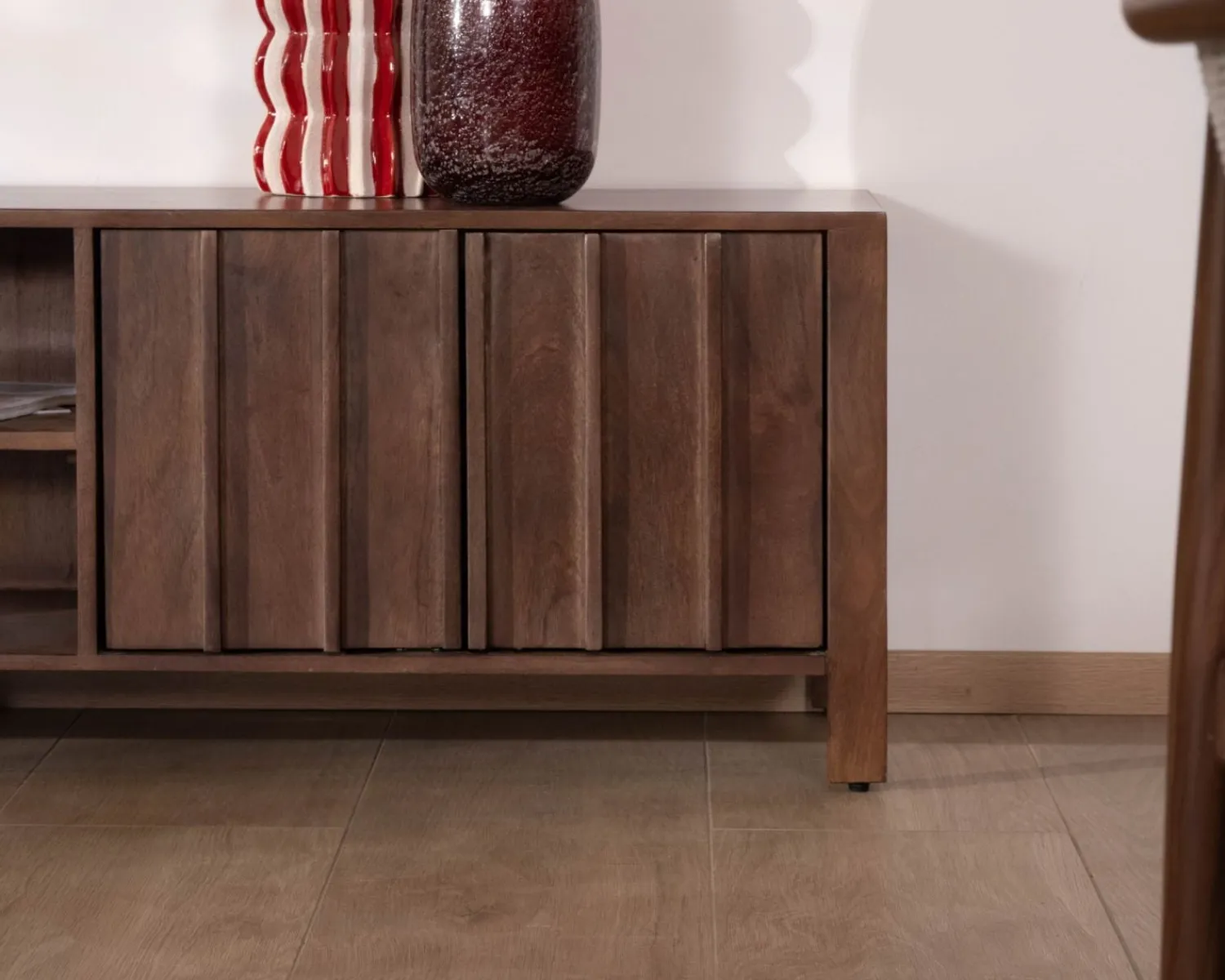 Meuble House Meuble TV bas esprit zen en manguier massif teinte noyer 180 cm « Sicora » Online