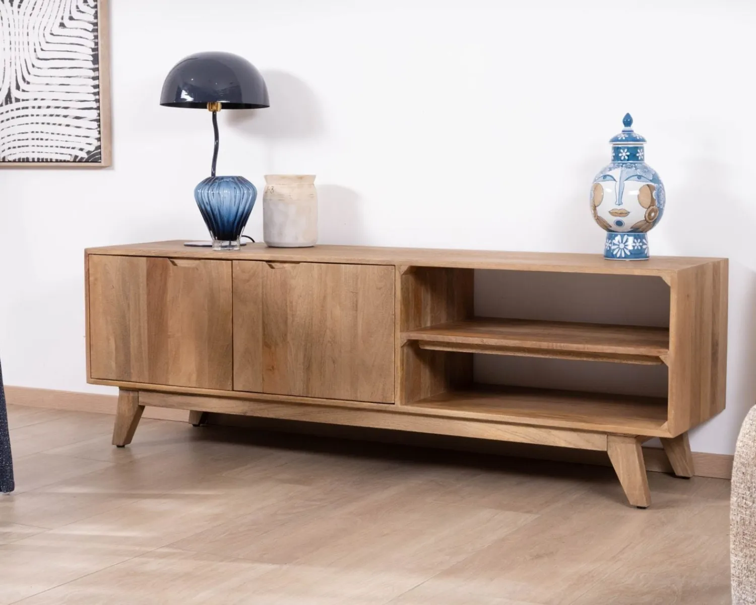Meuble House Meuble TV 170 cm en manguier massif style scandinave "Elyka" avec double porte et niches Online