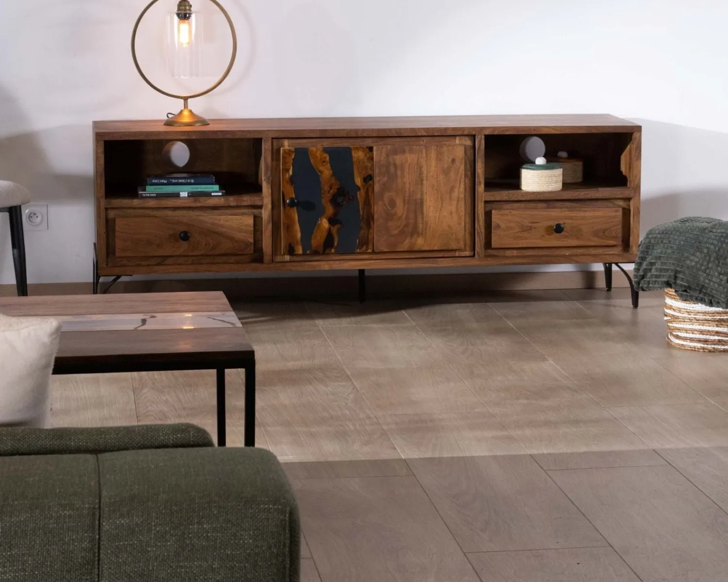 Meuble House Meuble TV 175cm ethnique acacia massif pieds métal noir "Membatu" New