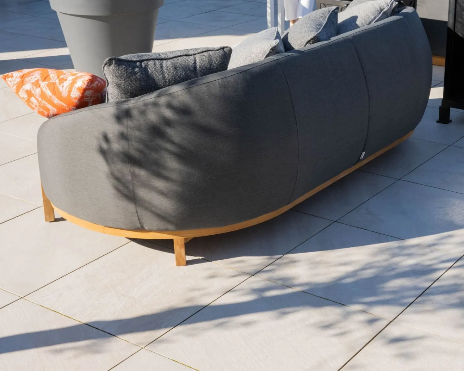 Meuble House Méridienne d'extérieur design enveloppant "Armando" gris foncé avec coussins coordonnés Clearance