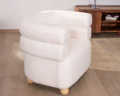 Meuble House Petite chauffeuse en tissu bouclette blanc design 70's 