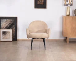 Meuble House Petit fauteuil esprit scandinave en tissu duveteux beige 