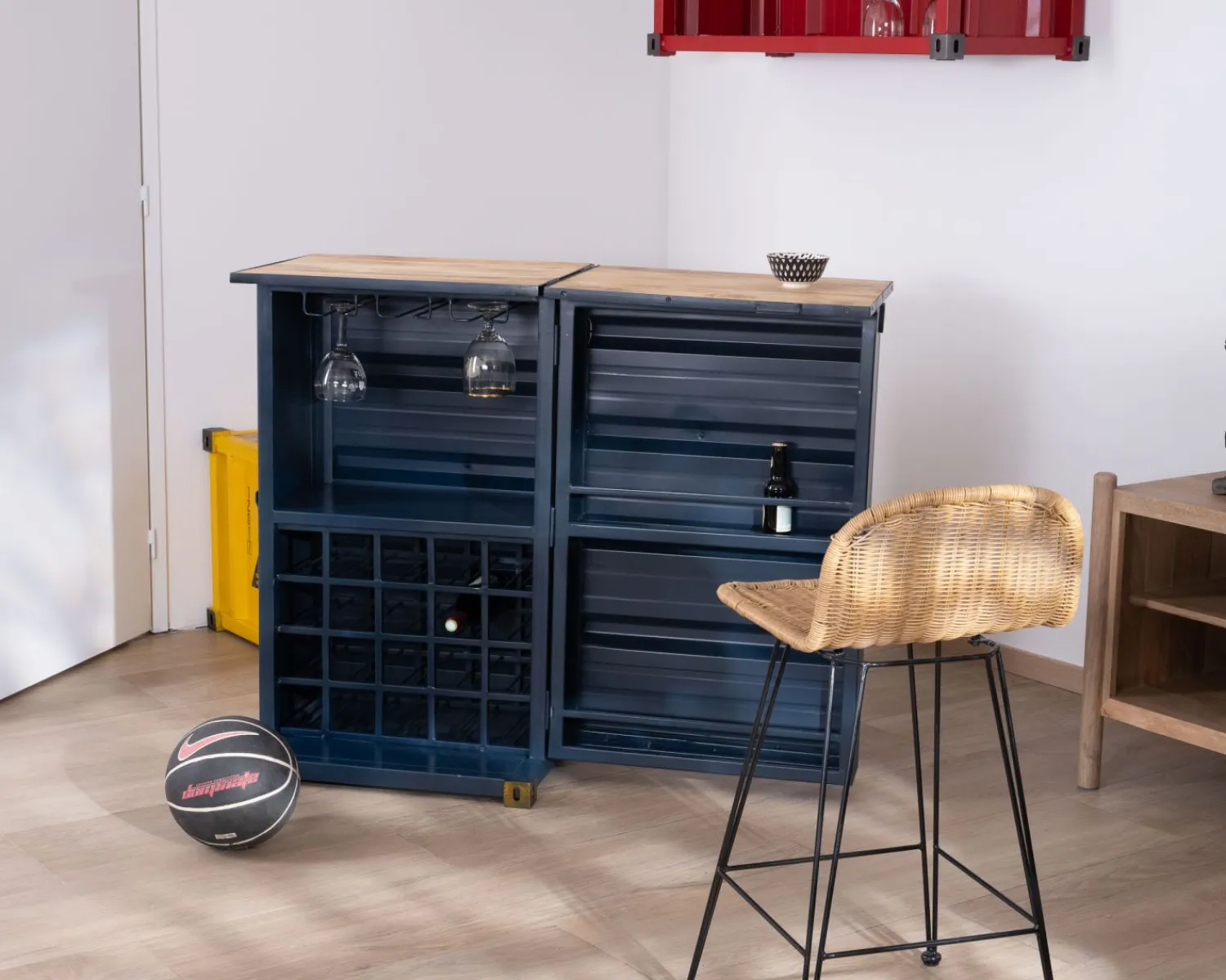 Meuble House Petit meuble de bar modulable esprit conteneur "Crazy" New