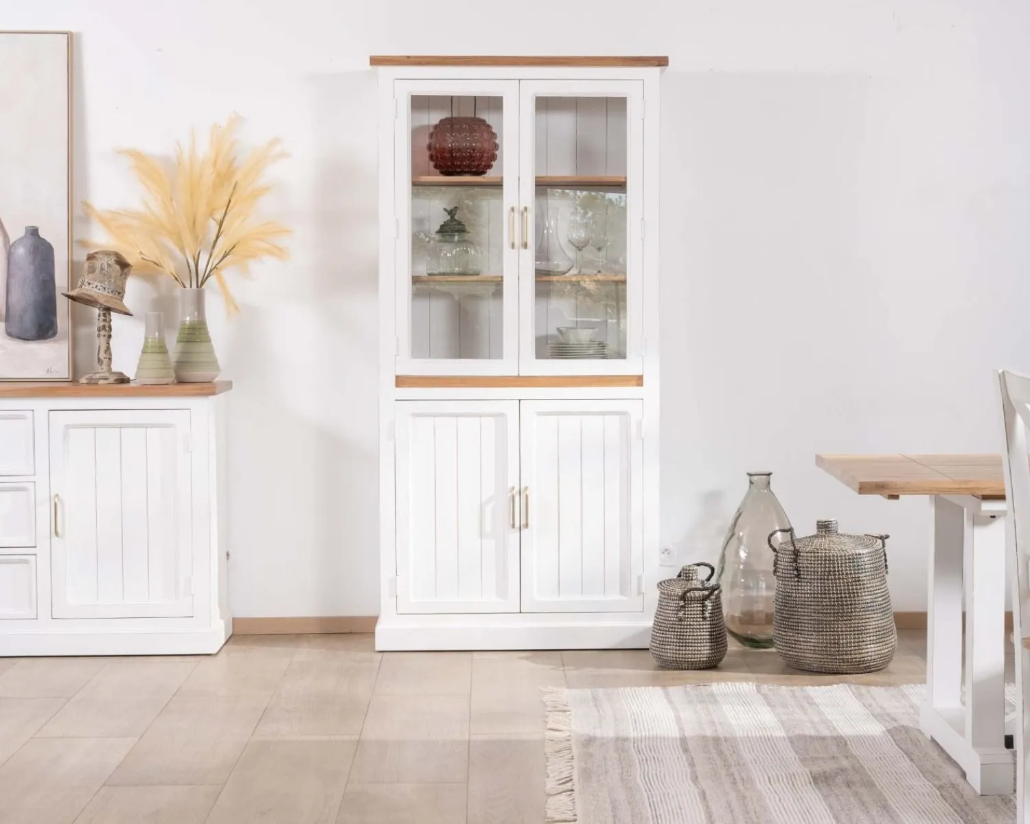 Meuble House Petit vaisselier blanc en acacia avec portes vitrées "Trégastel" New