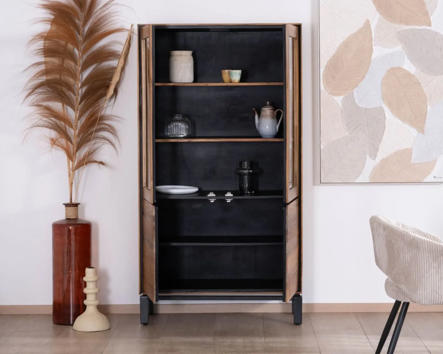 Meuble House Petit vaisselier vitré esprit contemporain "Olonie" en teck naturel, acacia et métal noir New