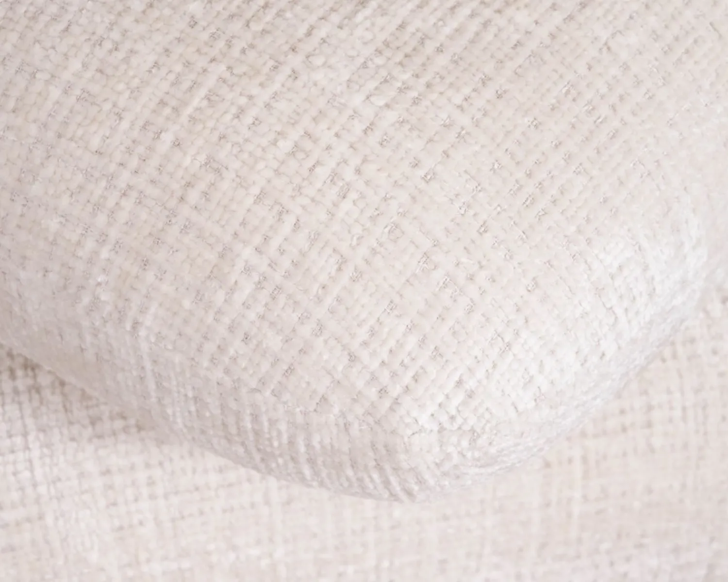 Meuble House Pouf pivotant « Flow » style contemporain en tissu tramé écru à reflets soyeux Discount