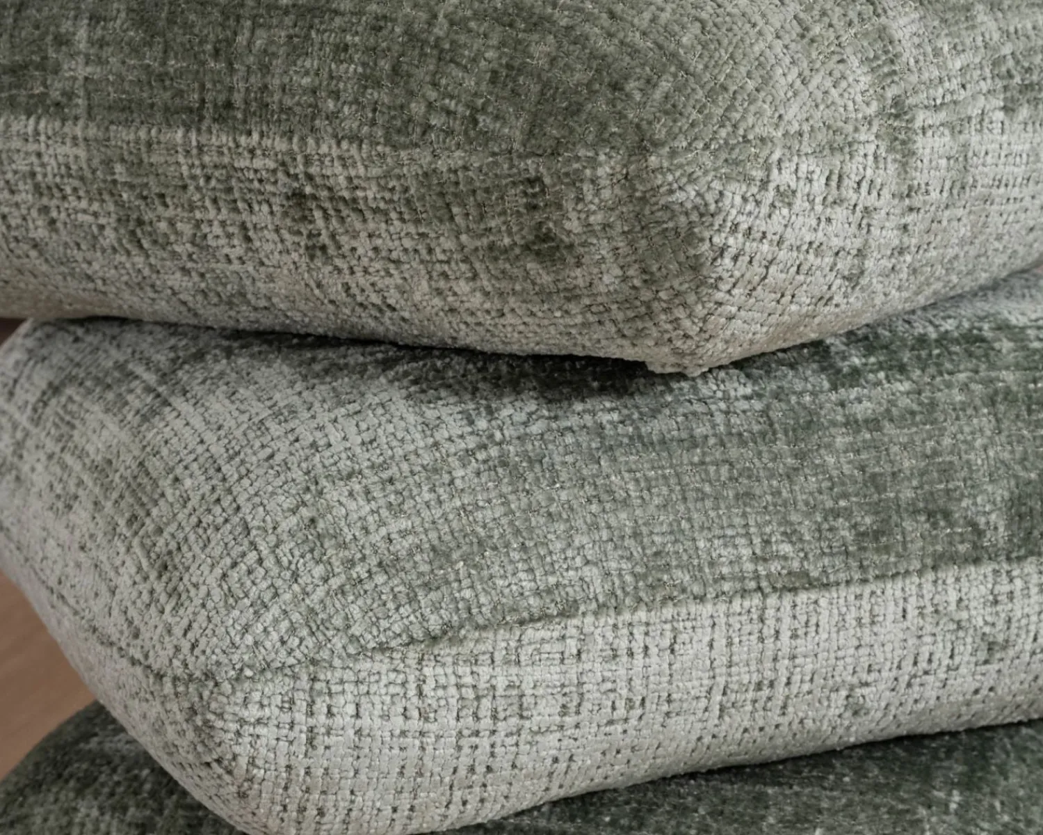 Meuble House Pouf tournant esprit zen et contemporain en tissu tramé vert sauge « Flow » Hot