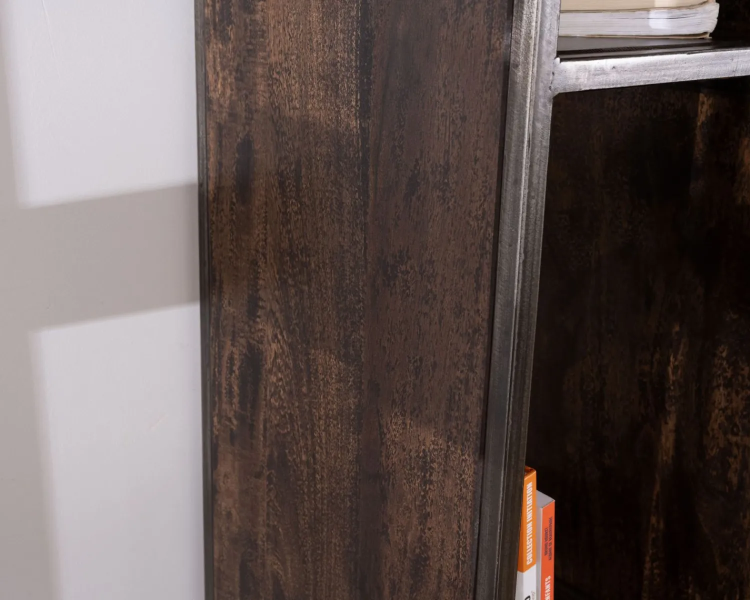 Meuble House Rangement design en bois et métal "Crescendo" avec éclairage LEDs Hot