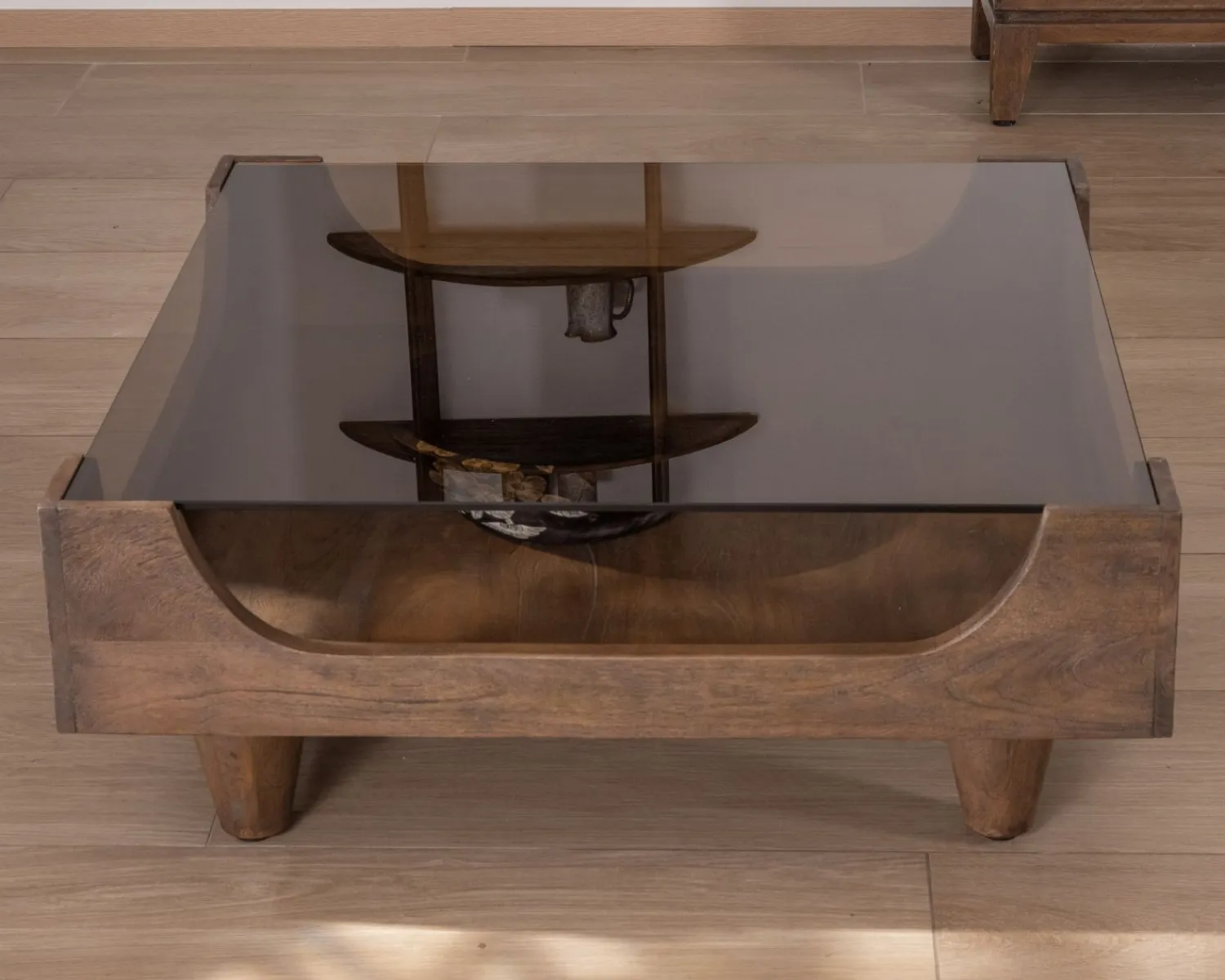 Meuble House Table basse carrée design vintage en manguier avec plateau verre "Slody" Sale