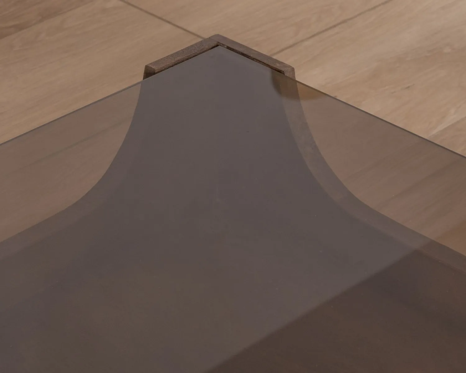Meuble House Table basse carrée design vintage en manguier avec plateau verre "Slody" Sale