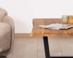 Meuble House Table basse esprit loft en teck recyclé “Lasia” avec piètement métal noir en U New